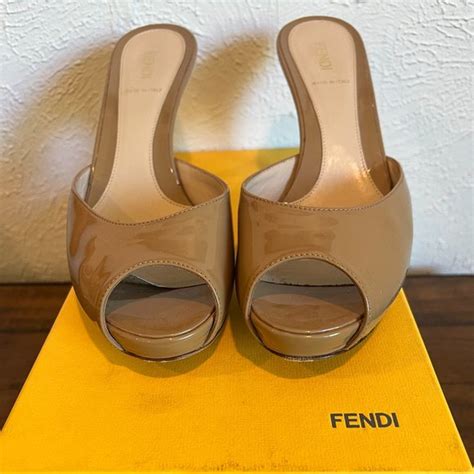 visone fendi|Fendi.